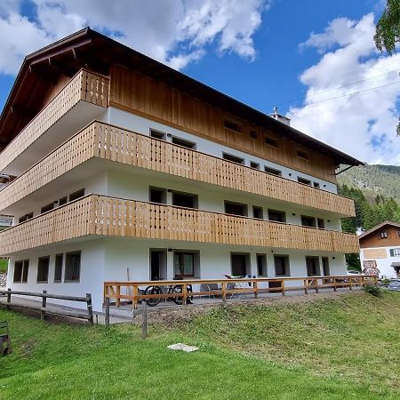 Ferienwohnung Stella Alpina Campitello di Fassa Exterior foto