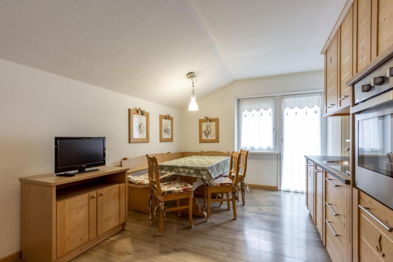 Ferienwohnung Stella Alpina Campitello di Fassa Exterior foto
